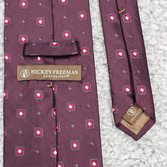 Hickey Freeman Neck Tie Purple Geometric 100% Silk Made in Italy Embroidered - Picture 3 of 7